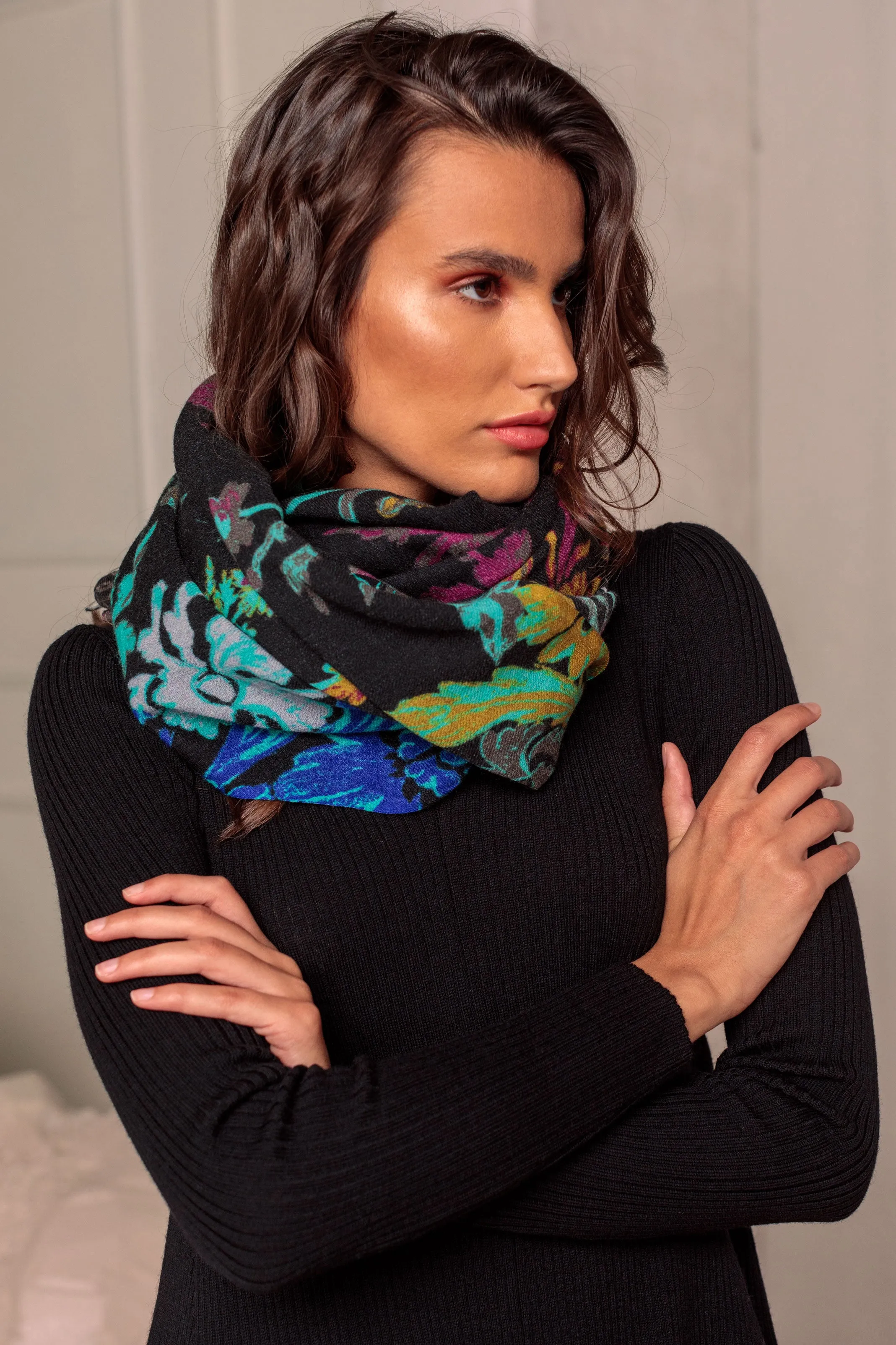 Abstract  Geo  Scarf-Indigo Multi