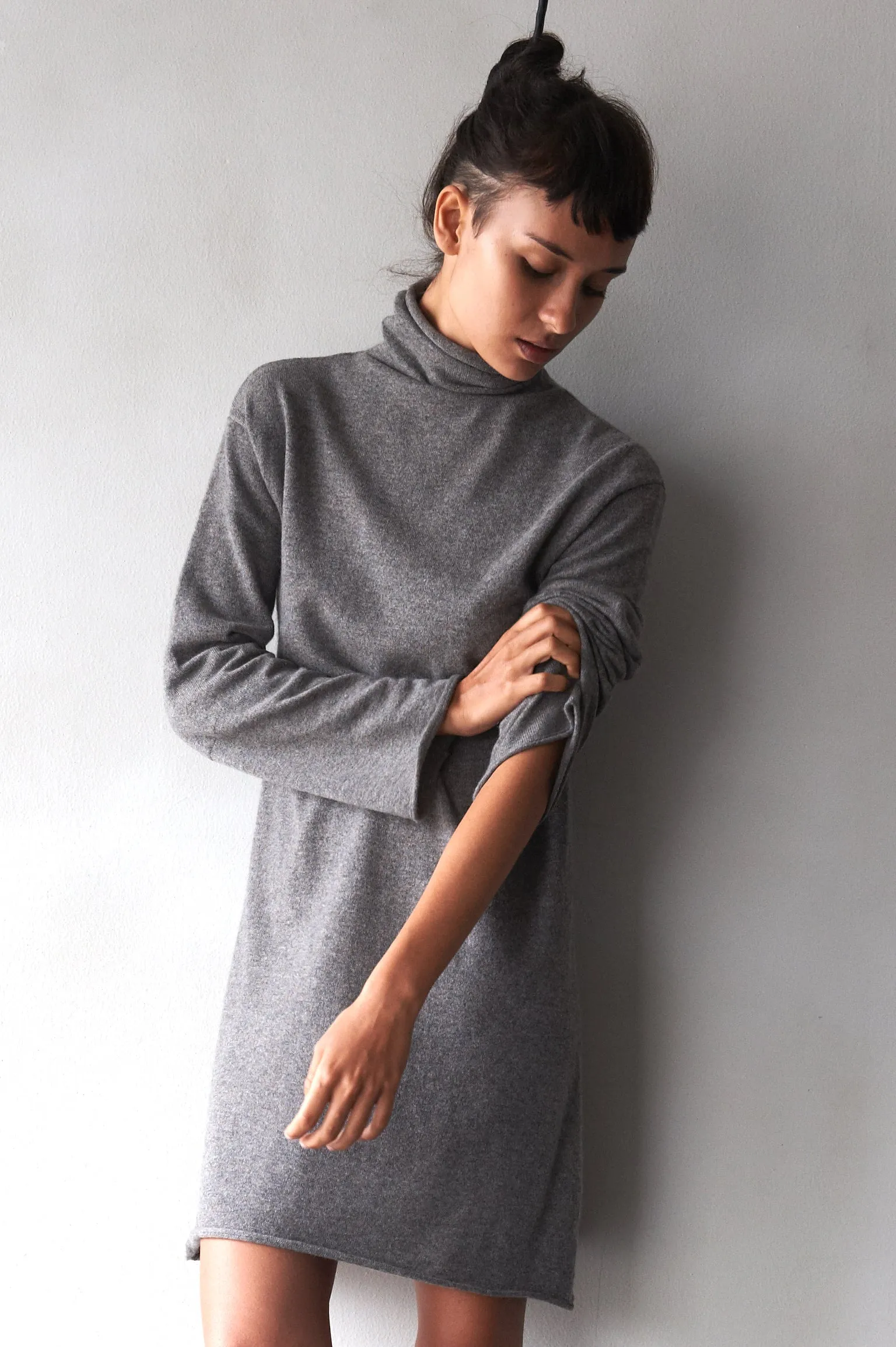 Mid-Weight Cashmere Turtle-Neck Sweater Dress