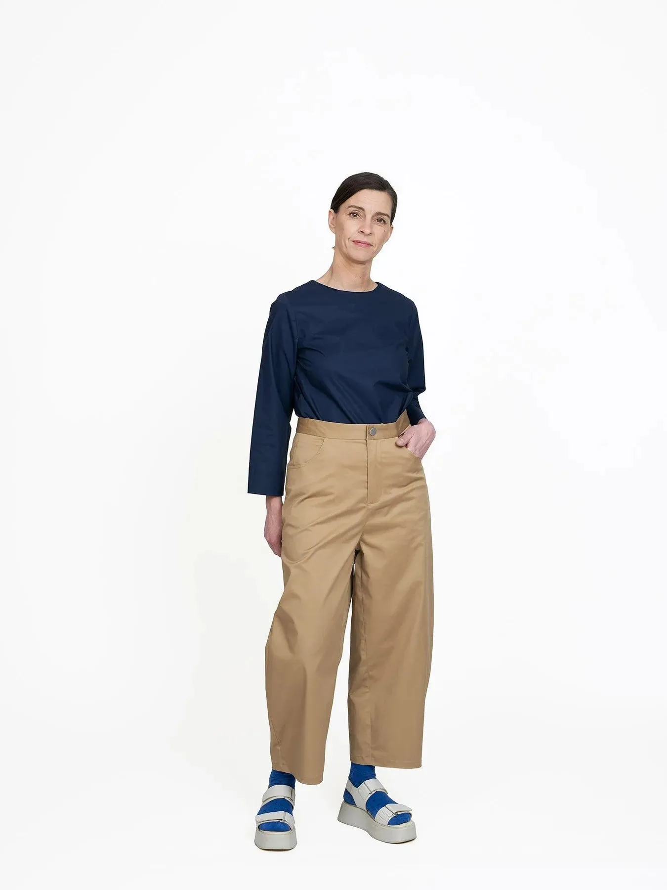 THE ASSEMBLY LINE • Barrel Leg Trousers Sewing Pattern (XS - L)